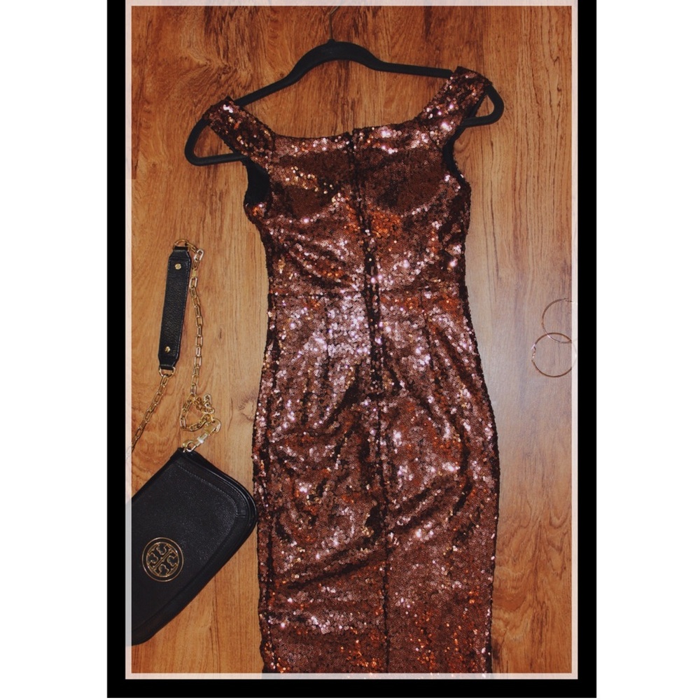 Windsor prom dress - Picture 2 of 4